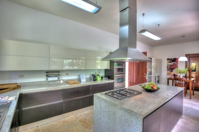 Luxury Villa Photo #17