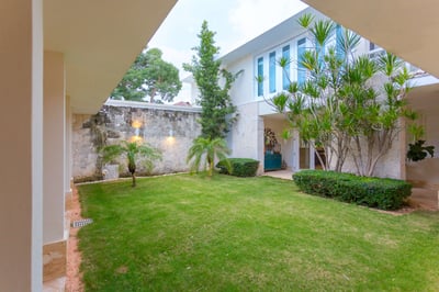 Luxury Villa Photo #48