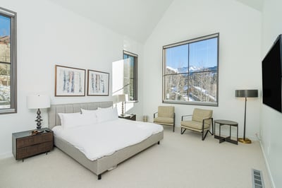 Luxury Villa Photo #14