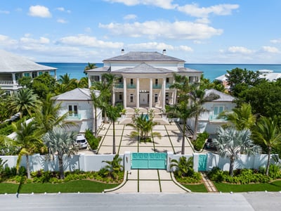 Luxury Villa Photo #7
