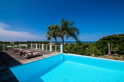 Luxury Villa Photo #5