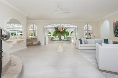 Luxury Villa Photo #13