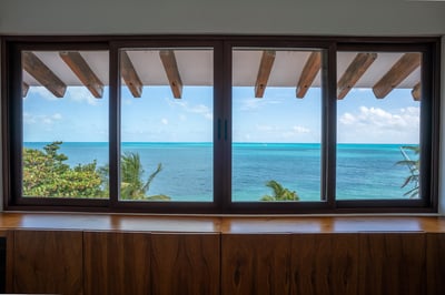 Luxury Villa Photo #25