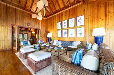 Luxury Villa Photo #28