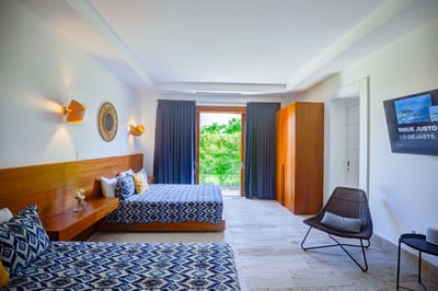 Luxury Villa Photo #27