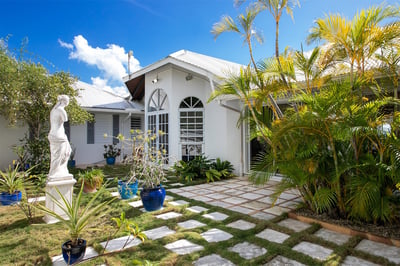 Luxury Villa Photo #10