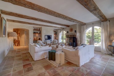 Luxury Villa Photo #21