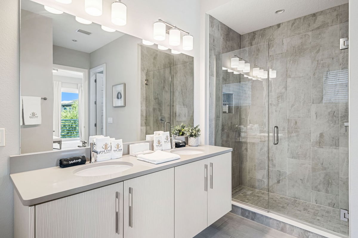 Reunion Tropical Retreat