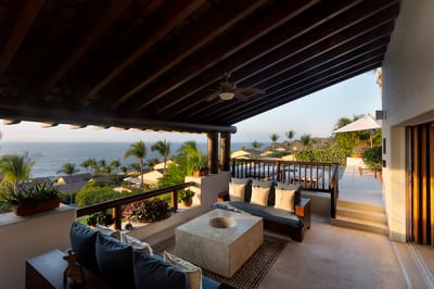 Luxury Villa Photo #13