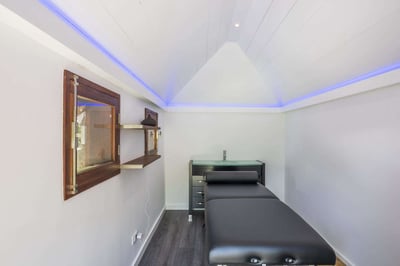 Luxury Villa Photo #28