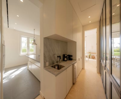 Luxury Villa Photo #31