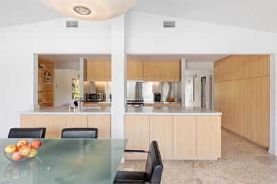 Luxury Villa Photo #18