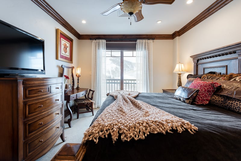 Silver Strike Lodge 2 BDM Condo