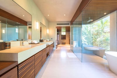 Luxury Villa Photo #28
