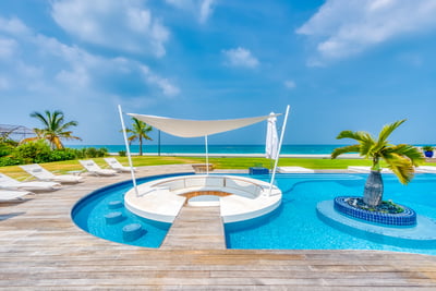 Luxury Villa Photo #4