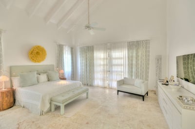 Luxury Villa Photo #24