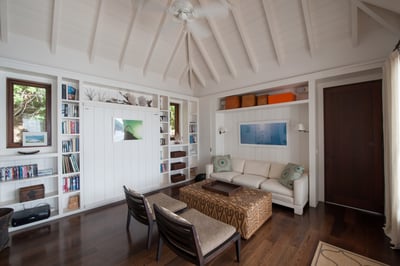 Luxury Villa Photo #13