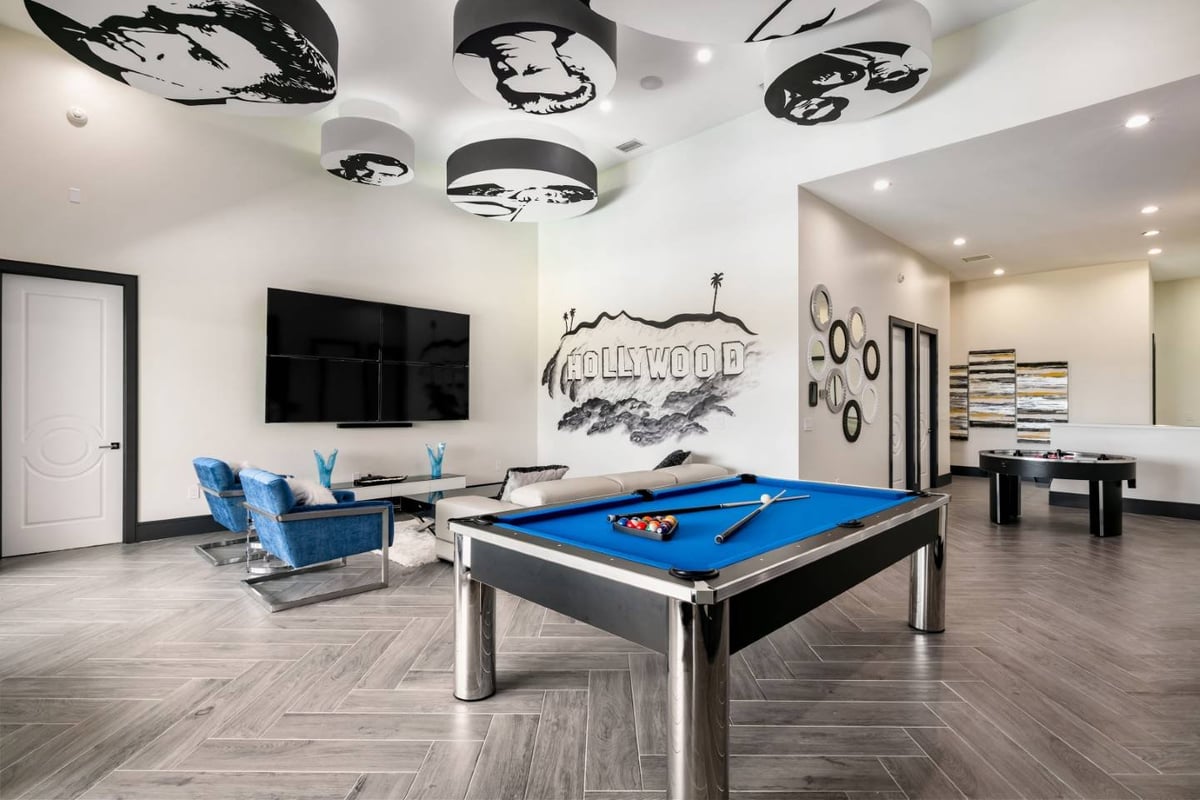 Contemporary Elegance Estate