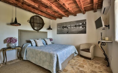 Luxury Villa Photo #21