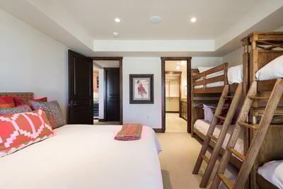 Luxury Villa Photo #14