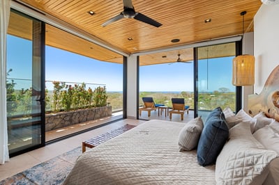 Main House Primary Suite – 3rd Floor