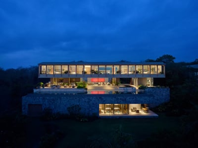 Luxury Villa Photo #3
