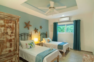 Luxury Villa Photo #38