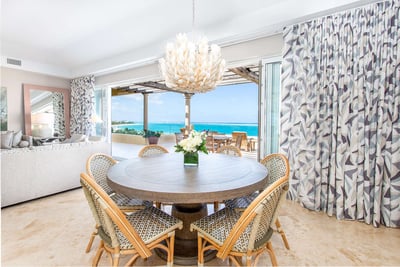 Luxury Villa Photo #6