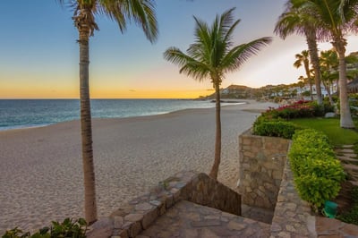 Luxury Villa Photo #8