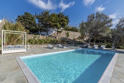 Luxury Villa Photo #4