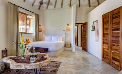 Luxury Villa Photo #40