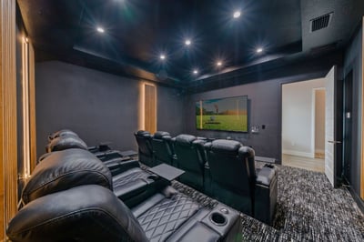 Luxury Villa Photo #36