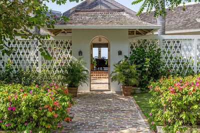 Luxury Villa Photo #8