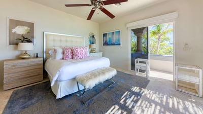 Luxury Villa Photo #47