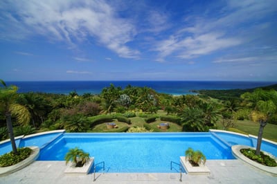 Luxury Villa Photo #2