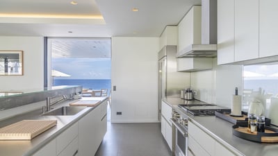 Luxury Villa Photo #31