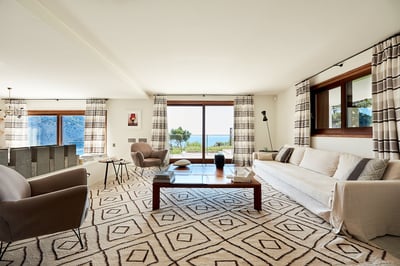 Luxury Villa Photo #26