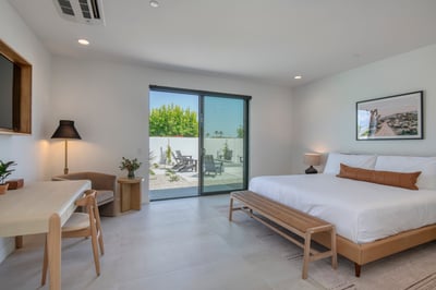 Luxury Villa Photo #35