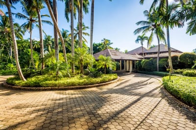 Luxury Villa Photo #45