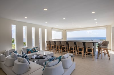 Luxury Villa Photo #15