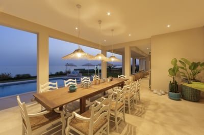 Luxury Villa Photo #8