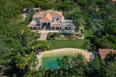 Luxury Villa Photo #2
