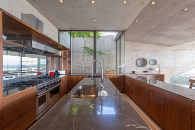 Luxury Villa Photo #17