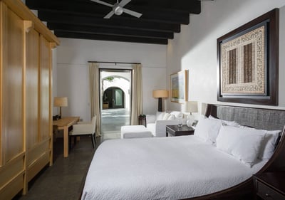 Luxury Villa Photo #22