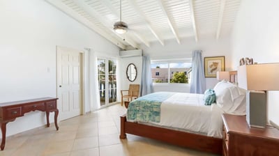 Luxury Villa Photo #24