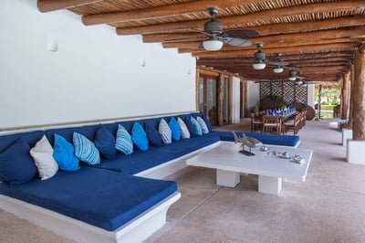 Luxury Villa Photo #17