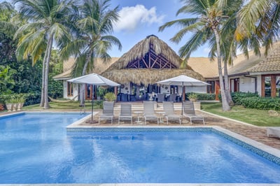 Luxury Villa Photo #7