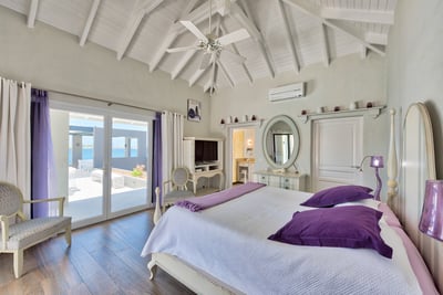 Luxury Villa Photo #27