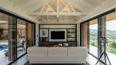 Luxury Villa Photo #40