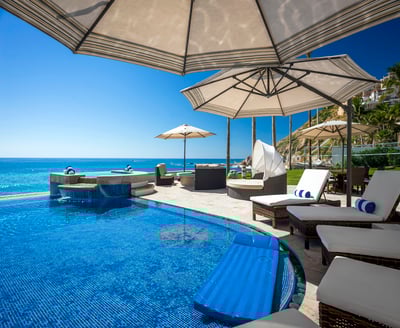 Luxury Villa Photo #7